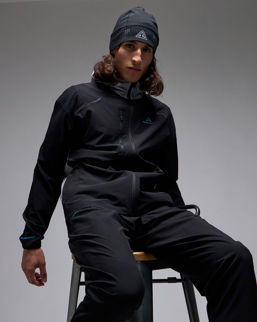 Bonnet Serramont BT100 - Noir