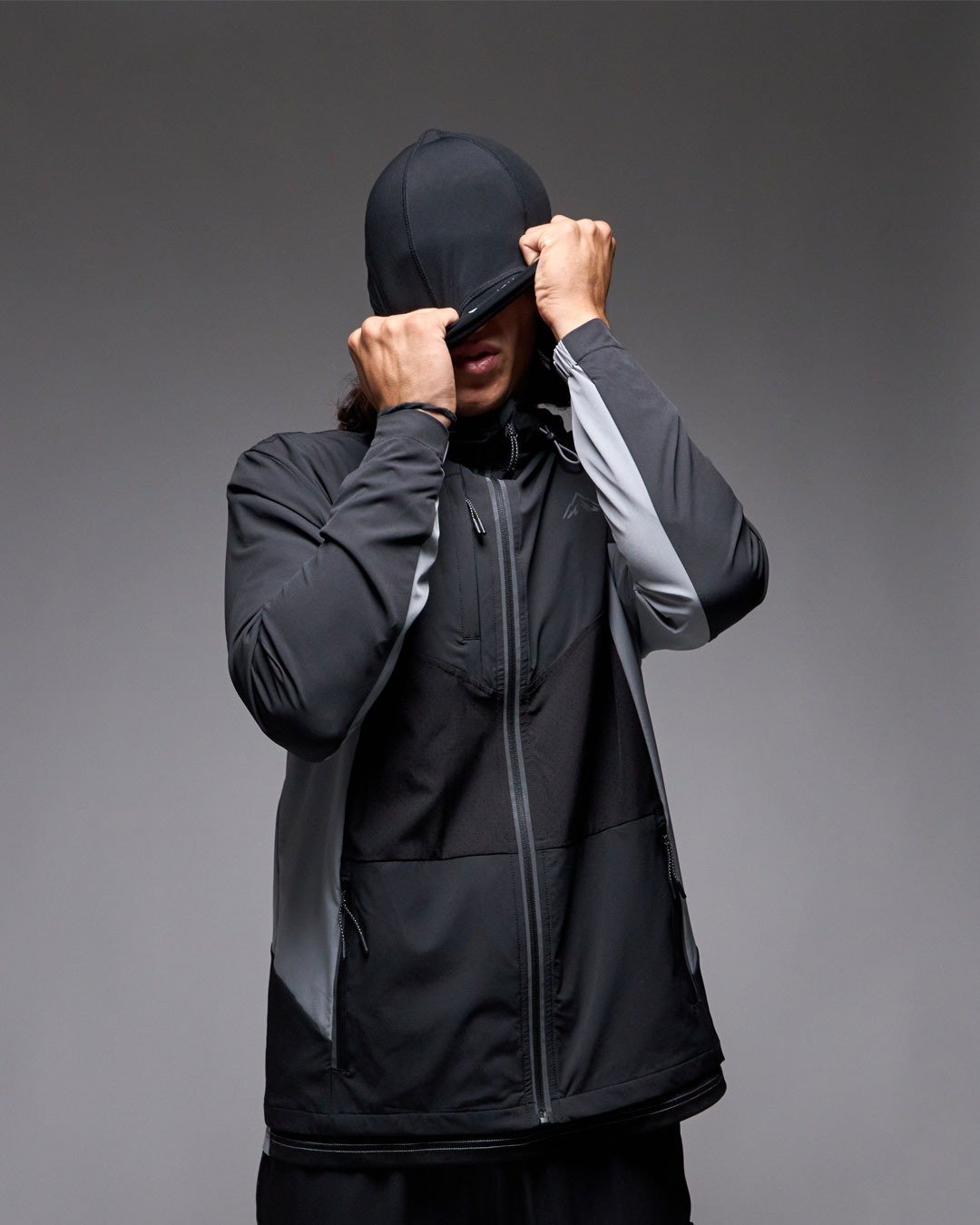 Bonnet Serramont BT100 - Noir